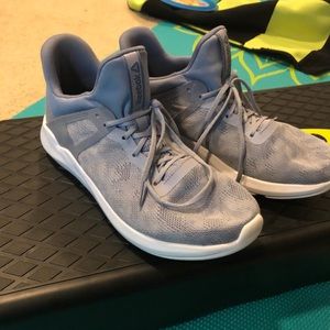 reebok gazura training shoes